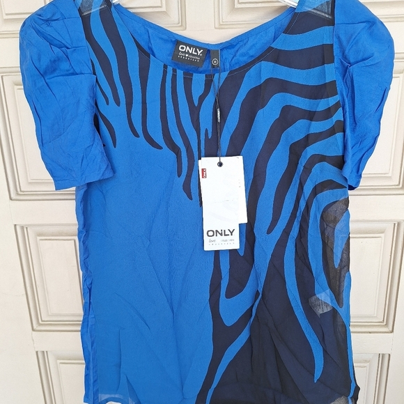 Only Love Collection Pullover Blouse Cute JSzM Puff Sleeve Blk/Blu Crepe Fabric - Picture 5 of 9